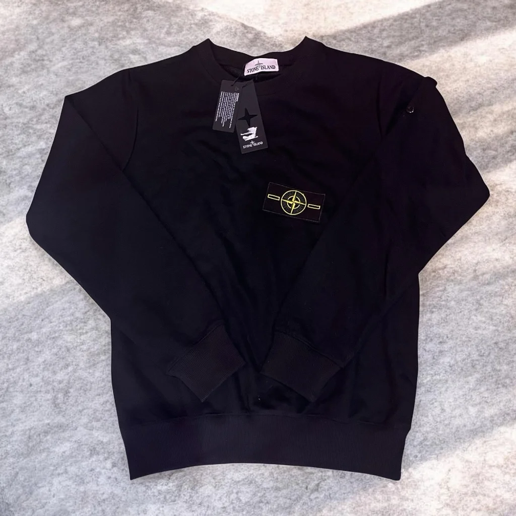 Pull stone Islande -taille S -Exelente état 